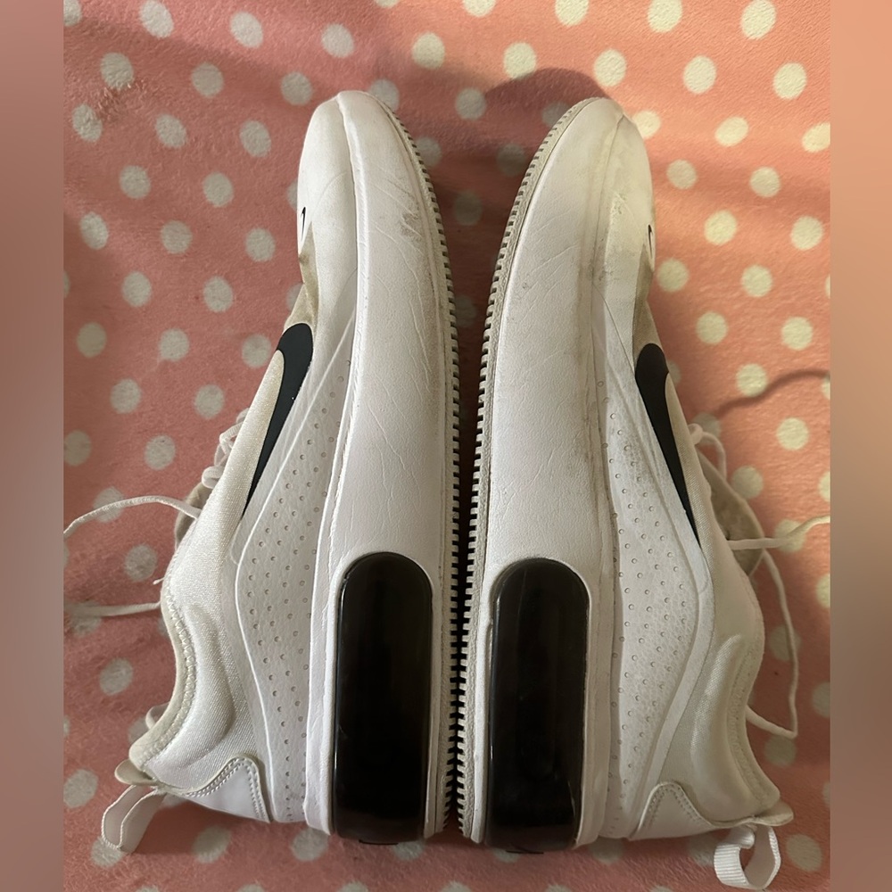 Nike Air Max Dia size 7.5 womens